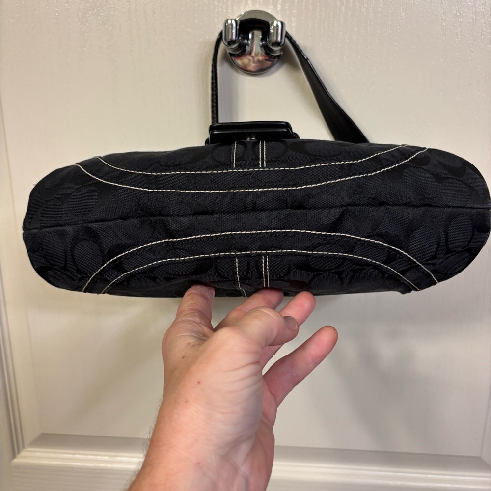 Coach soho 10297 signature shoulder bag with dust bag - Picture 6 of 16